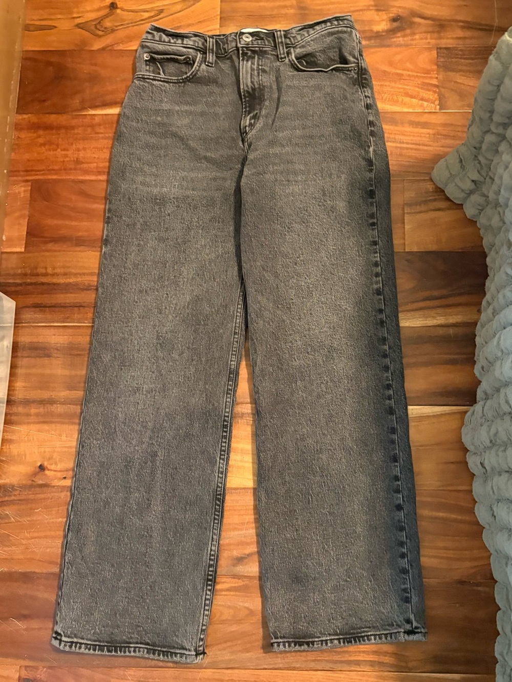 Abercrombie & Fitch 90s Relaxed Jeans High Rise Black Gray Wash Size 28 (1298)
